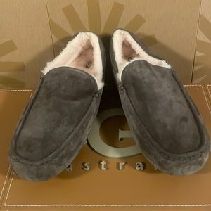 New Men’s UGG Ascot Charcoal Grey Moccasin Loafer Sheepskin Slip On Slipper